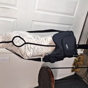 Baggallini Black Uptown Slim Sling Shoulder Criss Cross Travel Crossbody Bag